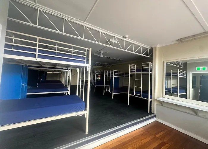 Backpackers In Paradise 18-35 Hostel